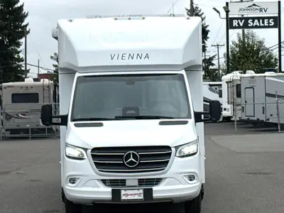2027 Renegade Vienna photo 4