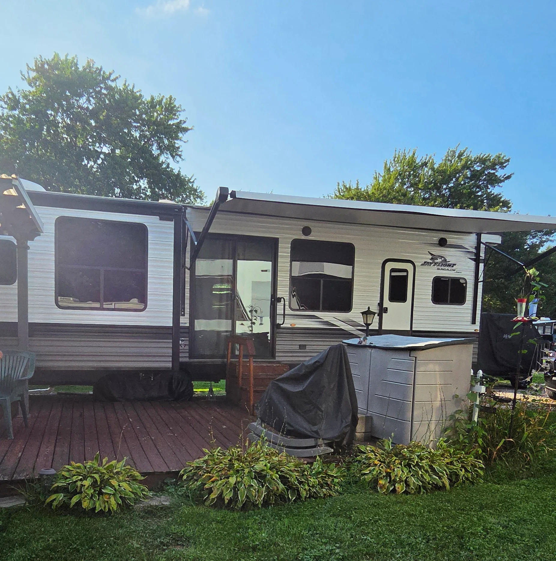 2023 JAYCO JAY FLIGHT BUNGALOW exterior
