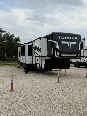 2024 HEARTLAND TORQUE photo 3