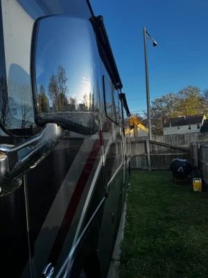 2018 THOR MOTOR COACH CHALLENGER photo 2