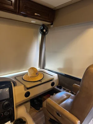 2018 THOR MOTOR COACH CHALLENGER photo 15