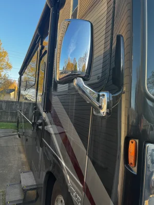 2018 THOR MOTOR COACH CHALLENGER photo 8