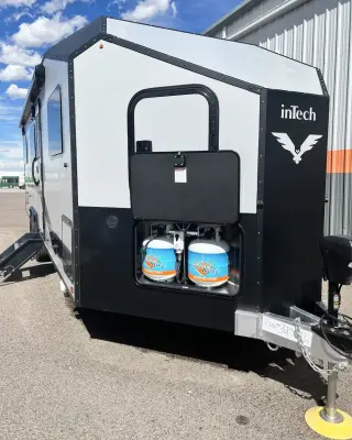 2027 inTech Black Wing photo 8