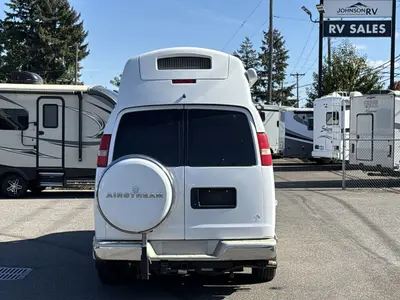 2012 Airstream Avenue photo 8