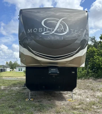2017 DRV MOBILE SUITES AIRE photo 2
