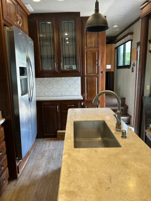 2017 DRV MOBILE SUITES AIRE photo 3