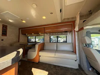 2013 Winnebago View photo 13