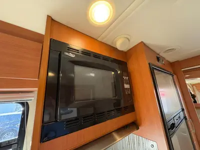 2013 Winnebago View photo 19