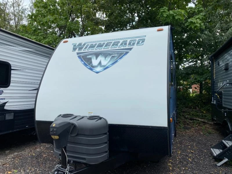 2017 Winnebago Micro Minnie exterior