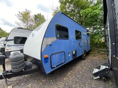 2017 Winnebago Micro Minnie photo 4
