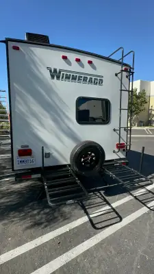 2017 WINNEBAGO MINNIE photo 4