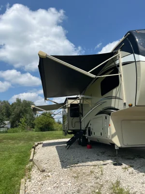2022 JAYCO PINNACLE exterior