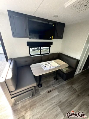 2025 VENTURE RV STRATUS photo 6