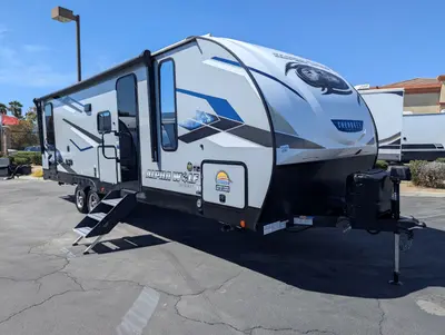 Used 2023 Forest River Cherokee Alpha Wolf 26DBH-L