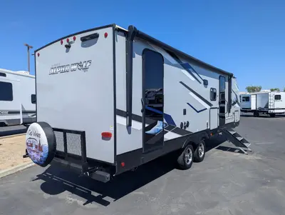 2023 Forest River Cherokee Alpha Wolf photo 8