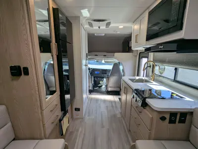 2027 Thor Motor Coach Four Winds photo 23