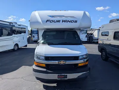 2027 Thor Motor Coach Four Winds photo 3