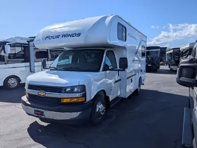 2027 Thor Motor Coach Four Winds photo 4