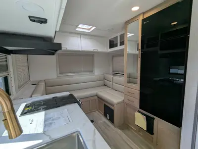 2027 Thor Motor Coach Four Winds photo 13