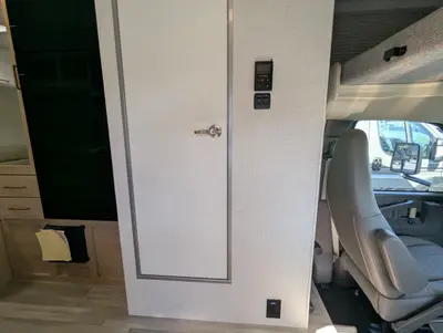 2027 Thor Motor Coach Four Winds photo 11