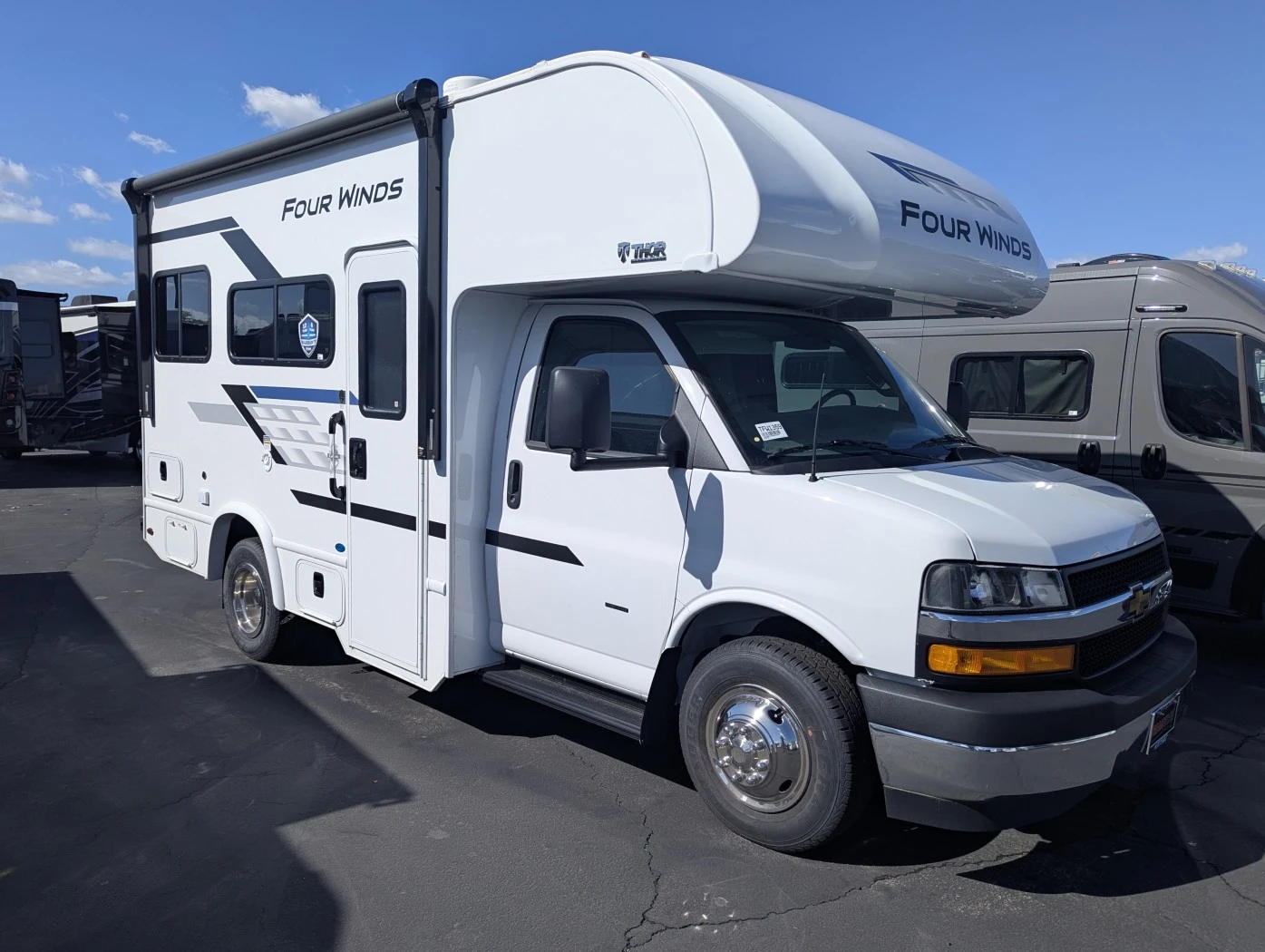 2027 Thor Motor Coach Four Winds exterior