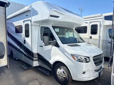 New 2027 Renegade Vienna 25TBC