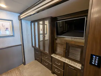 2019 Tiffin Motorhomes Open Road Allegro photo 37