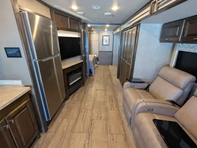 2019 Tiffin Motorhomes Open Road Allegro photo 22