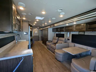 2019 Tiffin Motorhomes Open Road Allegro photo 13