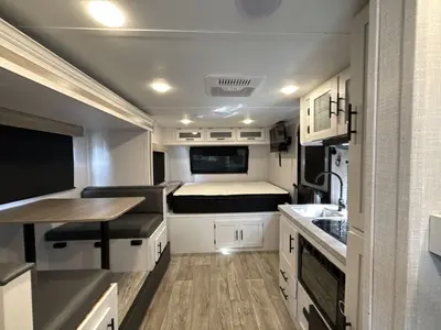 2024 Coleman Rubicon photo 38