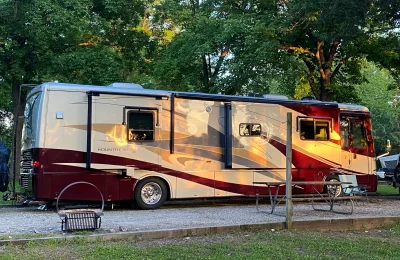 Used 2008 Newmar Kountry Star 3910