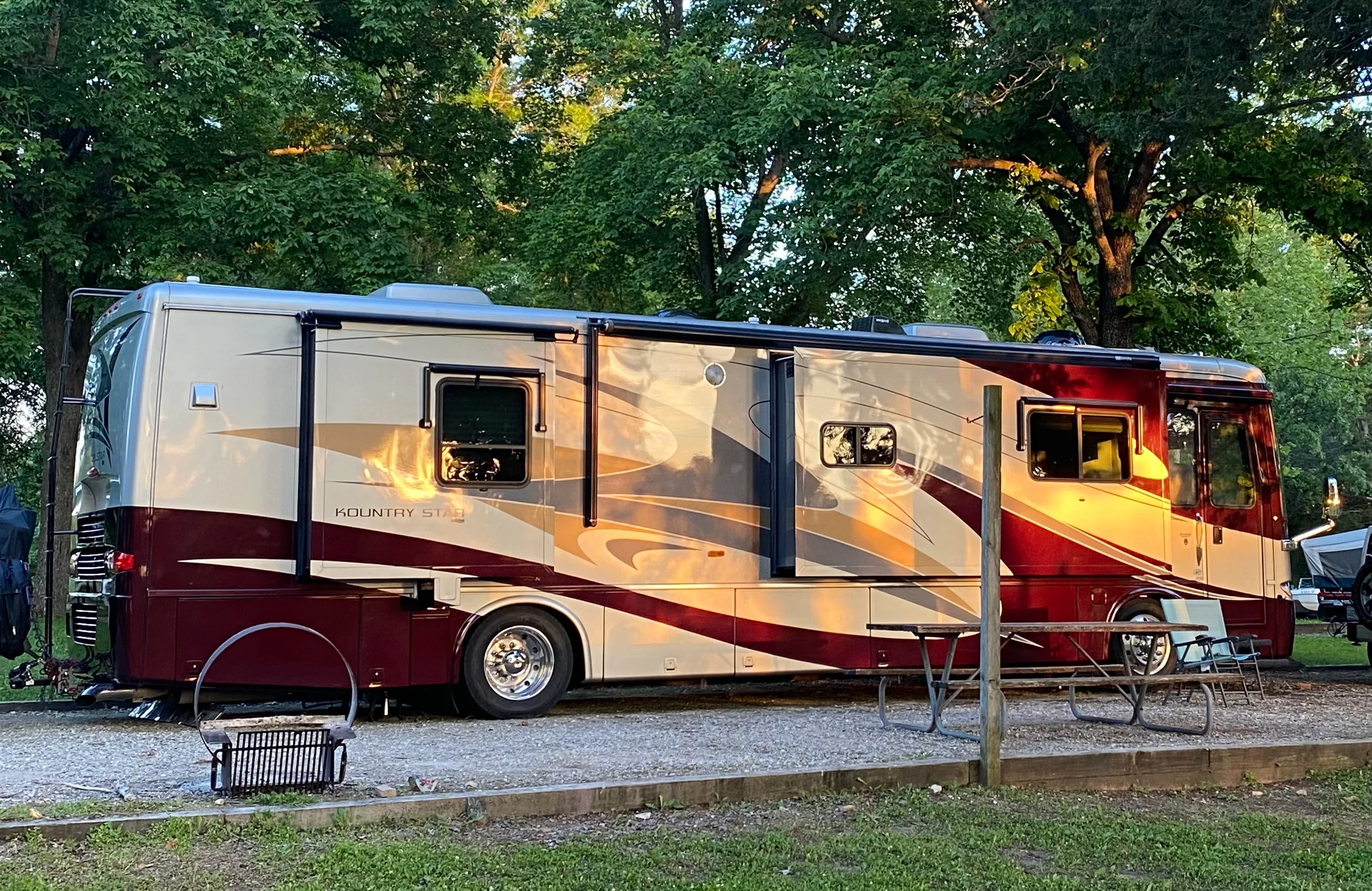 2008 NEWMAR KOUNTRY STAR exterior