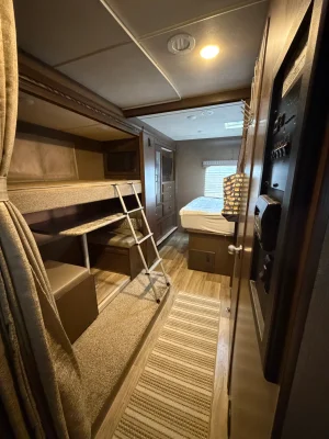 2018 THOR MOTOR COACH FREEDOM ELITE photo 18