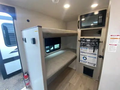2027 Jayco Jay Flight photo 16