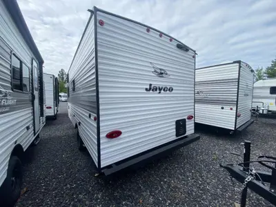 2027 Jayco Jay Flight photo 6