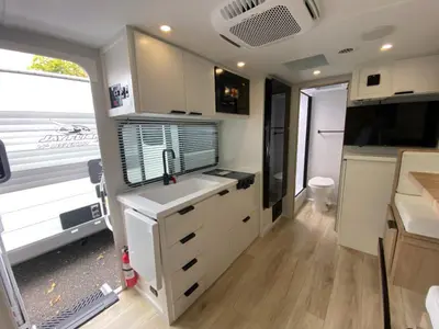 2027 Winnebago Micro Minnie photo 16