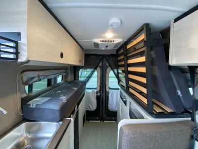 2027 Winnebago Solis Pocket photo 16