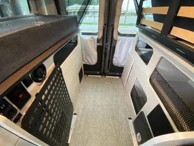 2027 Winnebago Solis Pocket photo 17