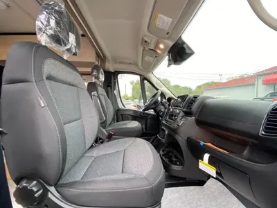 2027 Winnebago Solis Pocket photo 38