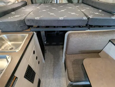 2027 Winnebago Solis Pocket photo 19