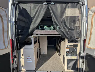 2027 Winnebago Solis Pocket photo 9