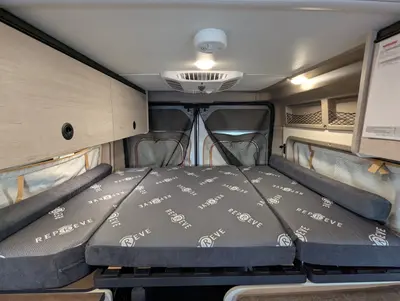 2027 Winnebago Solis Pocket photo 20
