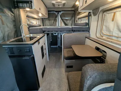 2027 Winnebago Solis Pocket photo 13