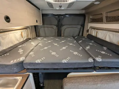 2027 Winnebago Solis Pocket photo 19