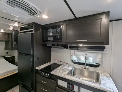 2024 Genesis Supreme RV Surfside Limited photo 14