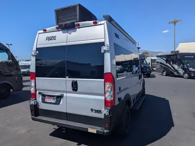 2027 Thor Motor Coach Rize photo 8