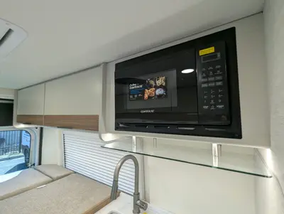 2027 Thor Motor Coach Rize photo 28