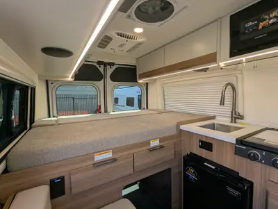 2027 Thor Motor Coach Rize photo 19