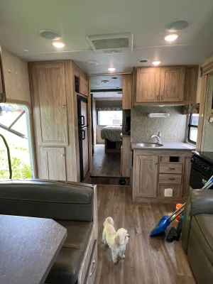 2017 FOREST RIVER SUNSEEKER photo 12