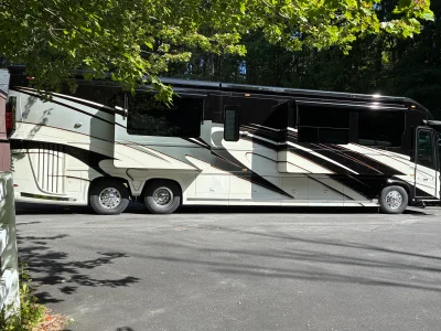 2017 NEWELL COACH 2020P photo 3